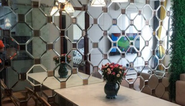 Gương nghép tường bàn ăn phòng khách nghệ thuật
