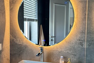 Gương đèn led treo tường trang trí đẹp phòng tắm
