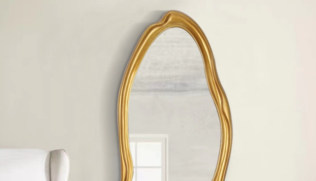 Tráng Gương Là Gì? Bí Mật Đằng Sau Những Tấm Gương Sáng Bóng Vĩnh Cửu