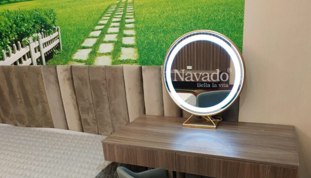 Gương bàn phấn treo tường Navado: tuyệt chiêu giải phóng diện tích cho phòng ngủ nhỏ