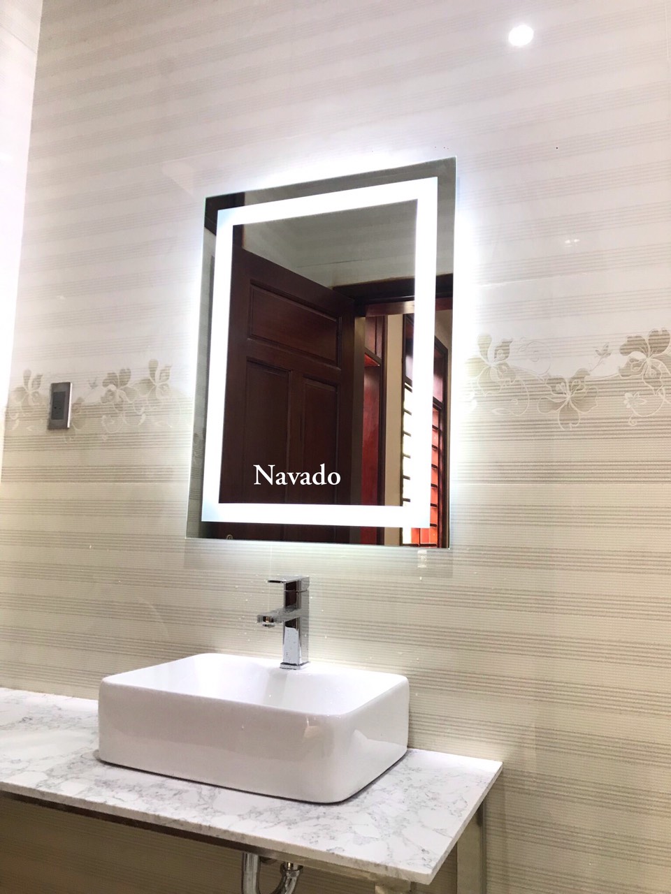 Năm 2024, gương bầu dục thép đen Navado được cải tiến với thiết kế độc đáo và hiện đại, mang lại cho bạn không gian phòng tắm đầy quyến rũ và cá tính. Nếu bạn muốn tìm kiếm sự khác biệt cho phòng tắm của mình, hãy truy cập và xem hình ảnh gương bầu dục thép đen Navado ngay thôi.
