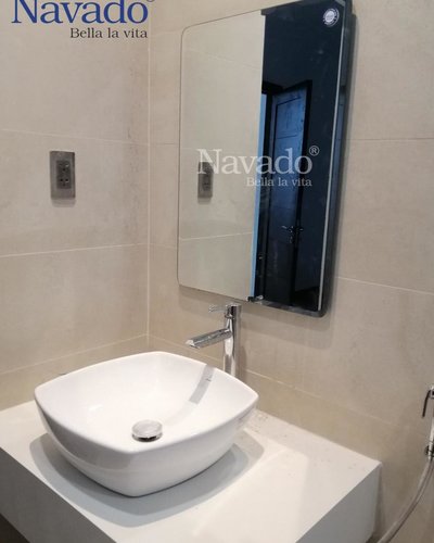 Gương treo phòng tắm cao cấp Nav102C
