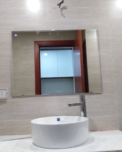 Gương bỉ cắt cho bàn đá phòng tắm