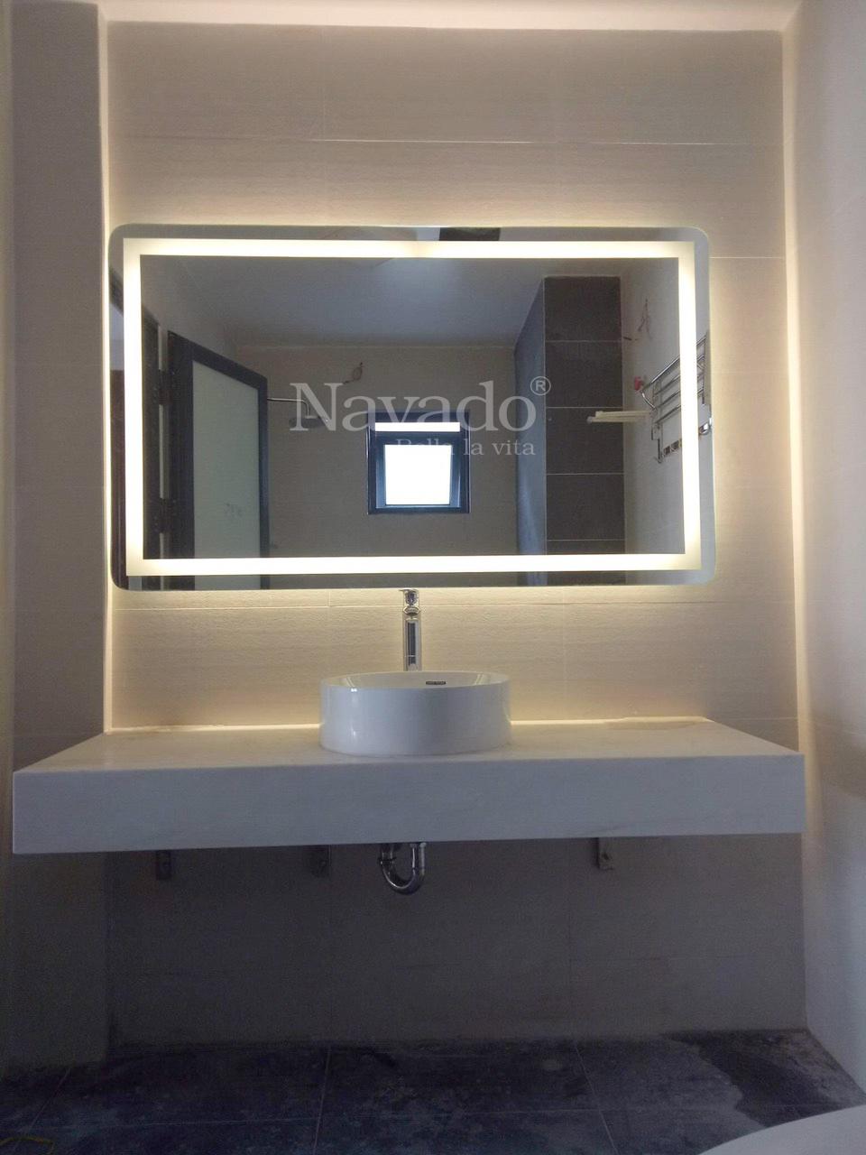 Sản xuất gương đèn led cắt theo kích thước phòng tắm Hà Nội
