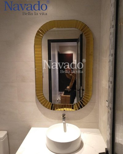 Gương decor phòng tắm khung gương vàng