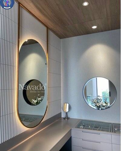 Gương khung inox luxury đèn led phòng tắm