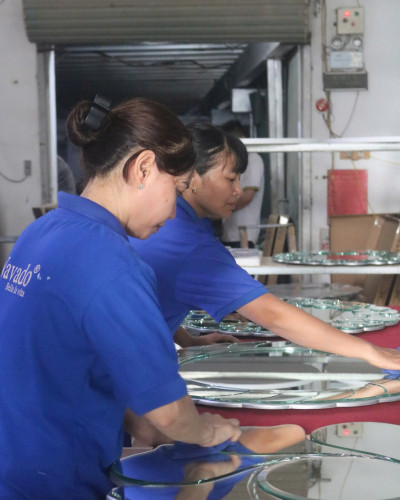 Gương trang điểm cao cấp NAV2131-NT