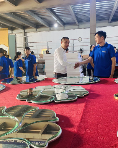Gương LED nghệ thuật Lotus NAV 6007-LNT