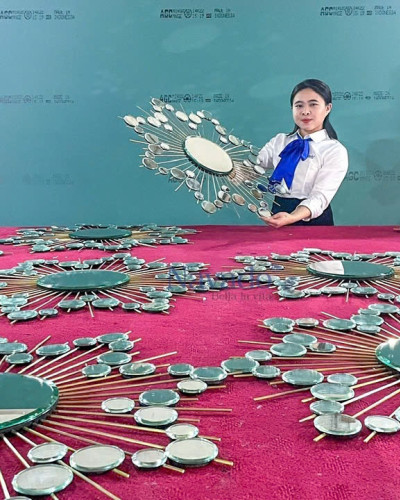 Gương nghệ thuật The Sun