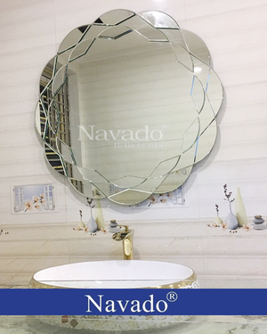 guong-trang-tri-cao-cap-phong-tam