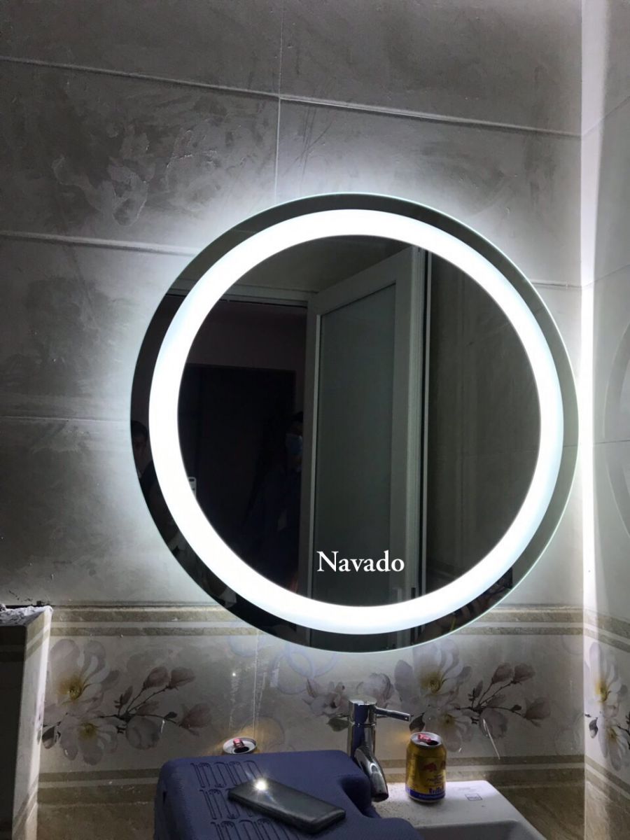 Gương tròn phòng tắm led hắt trắng