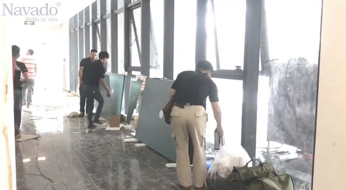 Lắp gương cho trụ sở văn phòng Viettel Quảng Ninh01