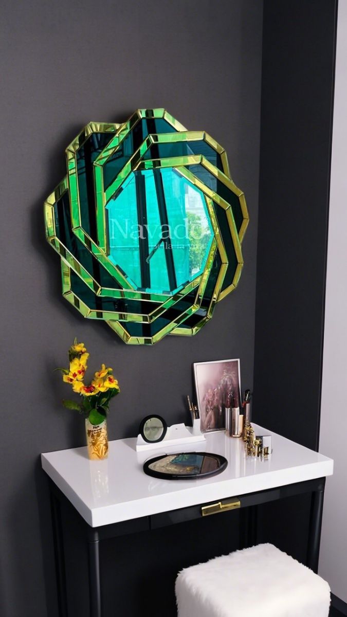 Gương trang điểm nghệ thuật