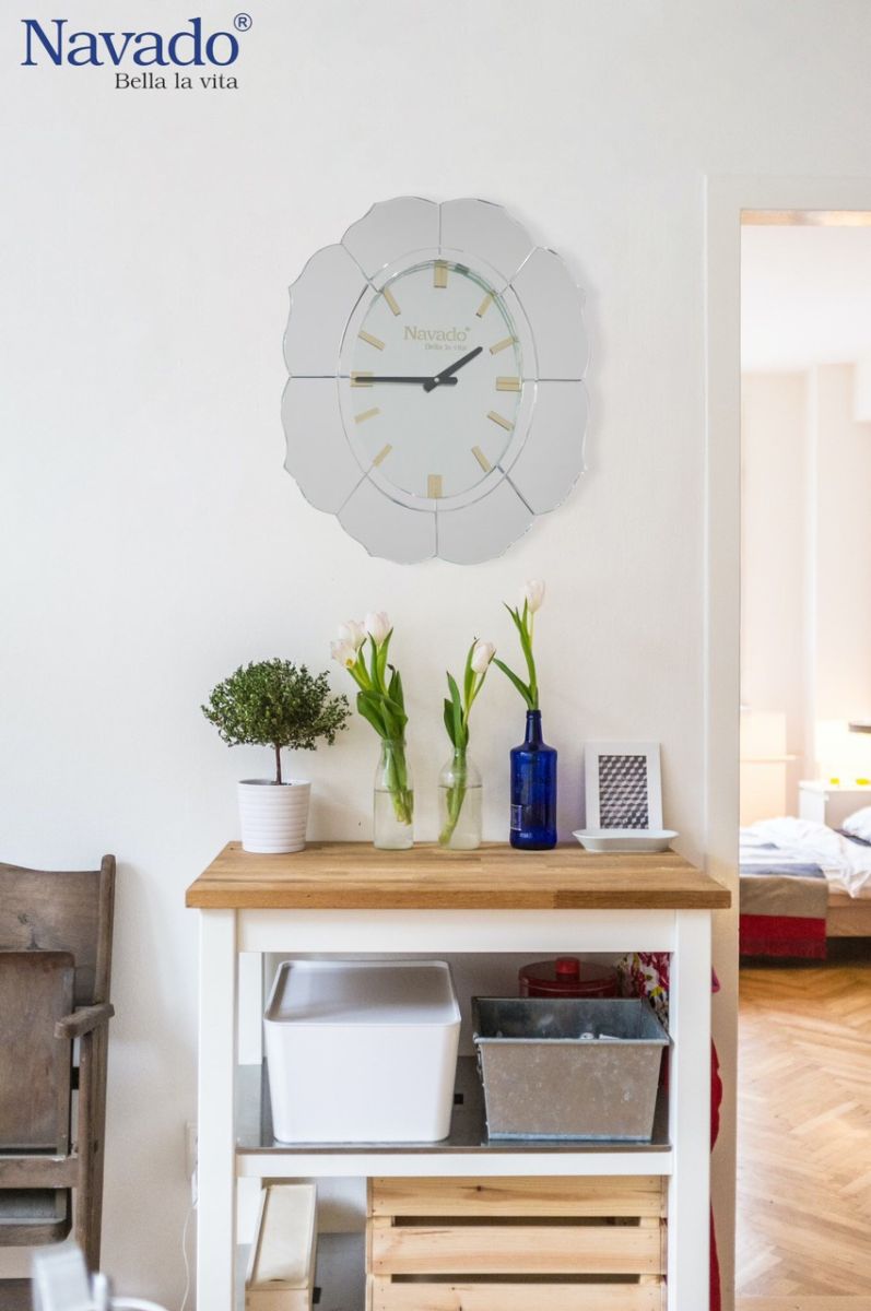 Đồng hồ treo tường decor Lotus