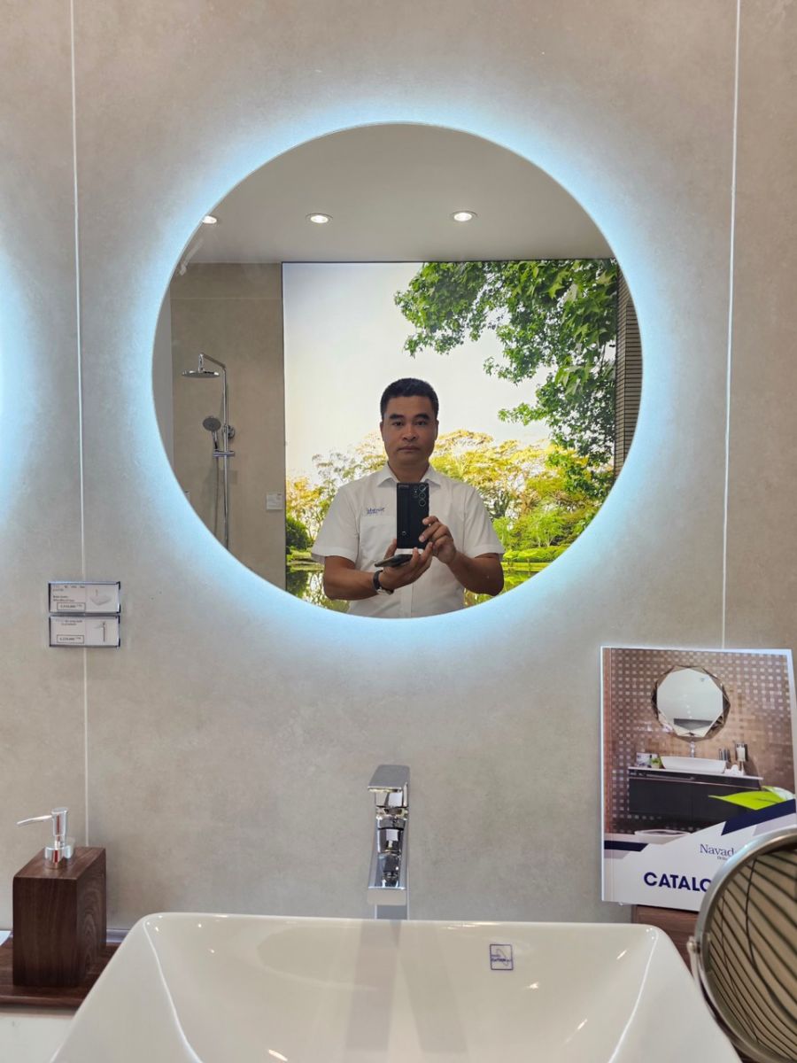 mẫu gương phòng tắm đèn led 80cm