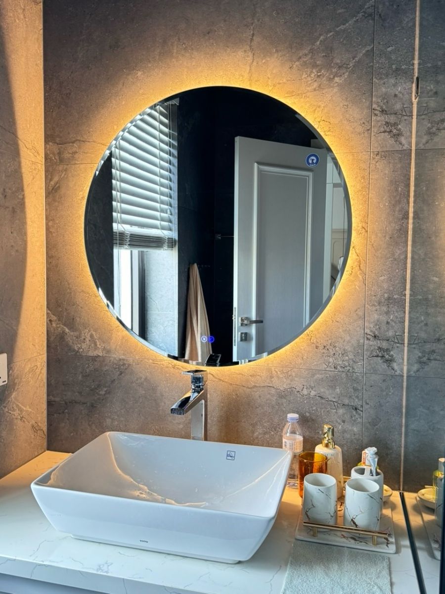 Gương nhà tắm đèn led tròn