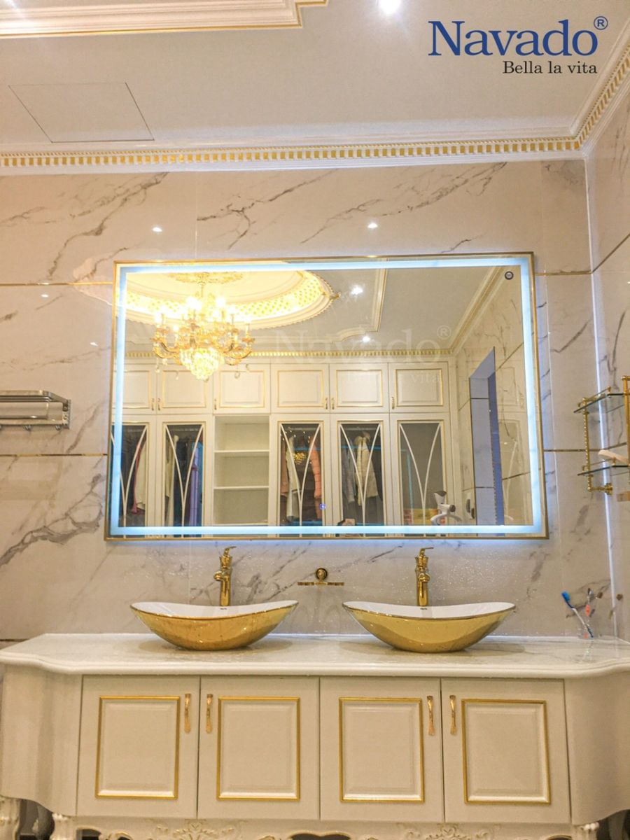 Gương khung đèn led nhà tắm