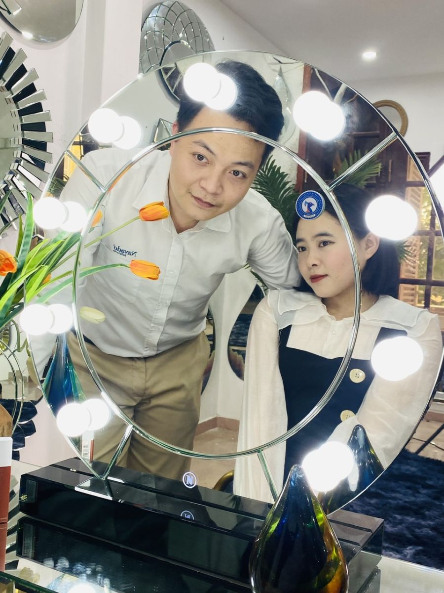 Gương trang điểm để bàn cao cấp01