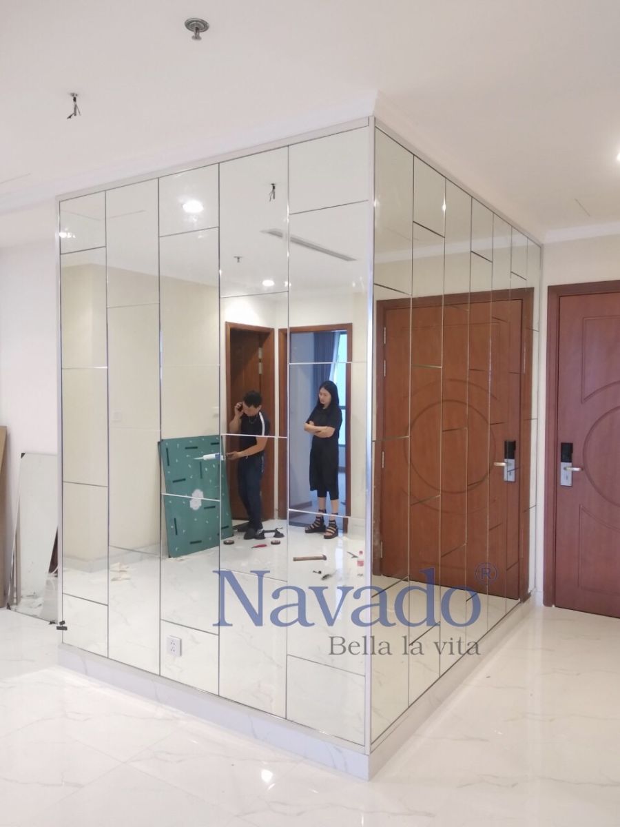 Gương ghép dán tường nghệ thuật phòng khách 05