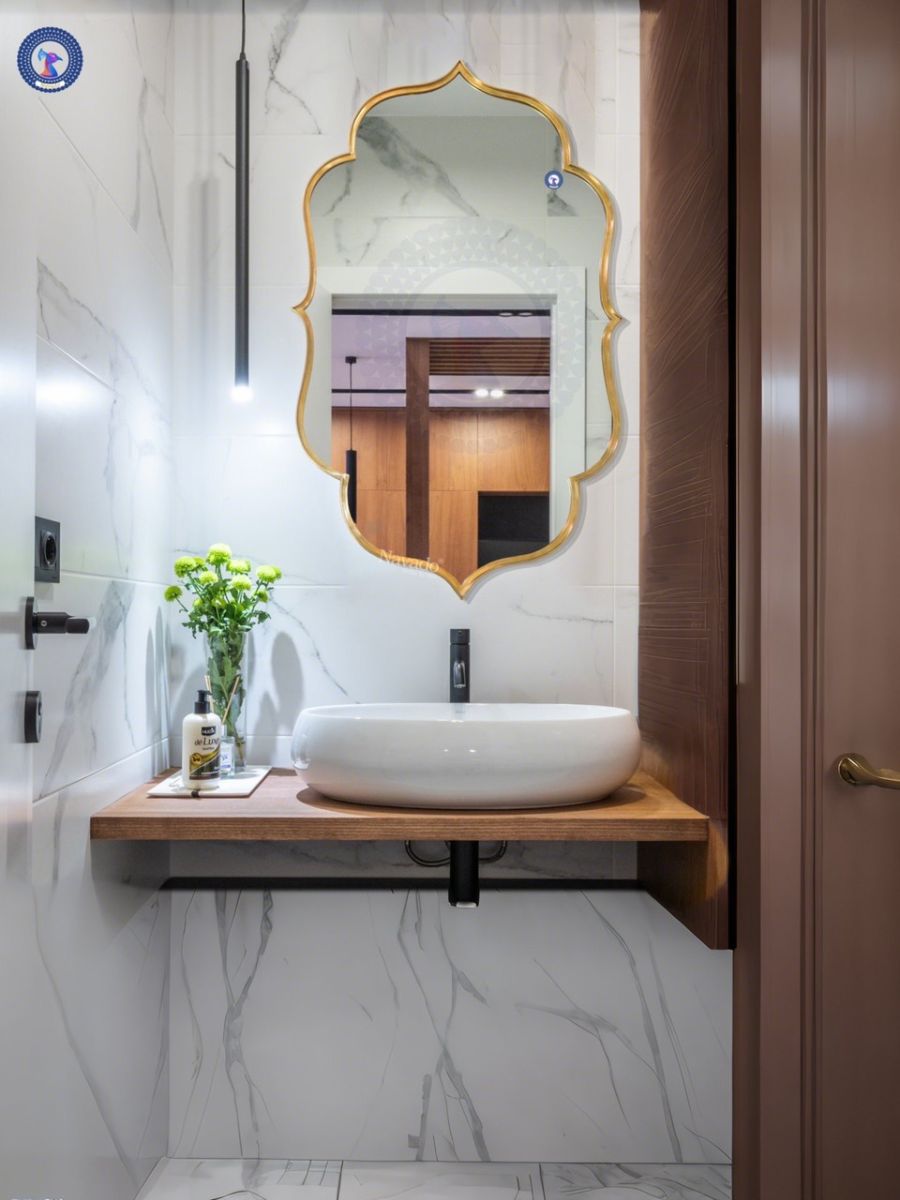 Gương khung inox uốn nghệ thuật