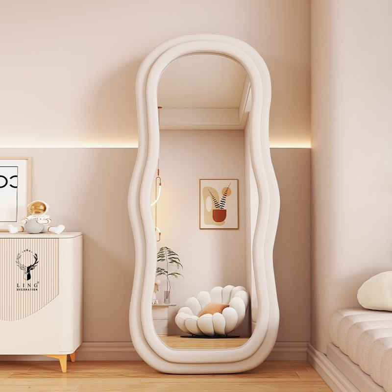 Mẫu gương hạt đậu toàn thân nổi bật tại Navado