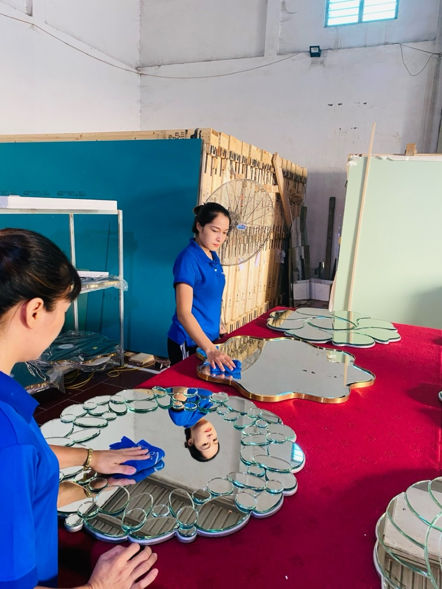 Dịch vụ cắt kinhs tại navado
